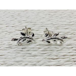 Silver Studs - Leaf