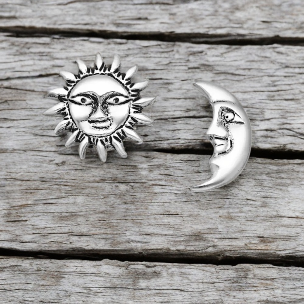 Silver Studs - Sun and Moon
